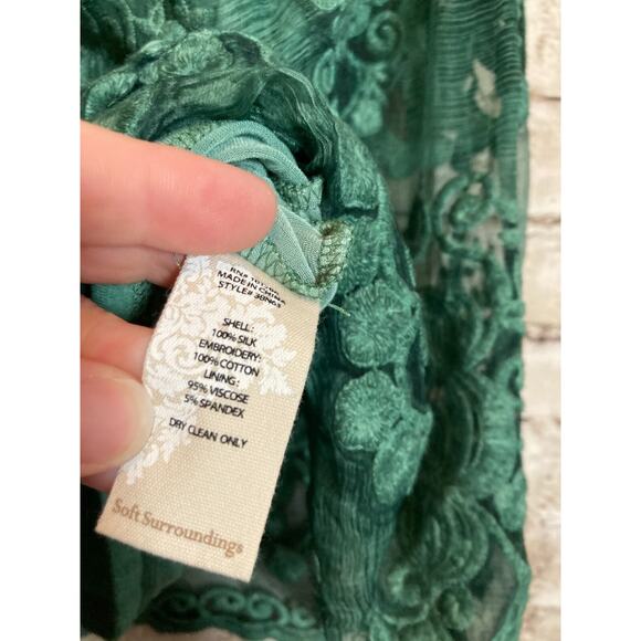 Soft Surroundings Silk Tunic Top Womens Petite Large Green Crinkled Embroidery - Picture 14 of 15